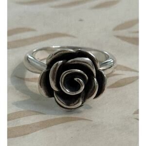 Pre-Owned James Avery Retired Sterling Silver Rose Blossom Ring Size 6